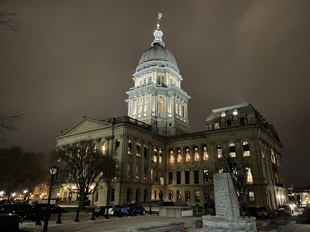 HealthNewsIll's tweet photo. A House committee signed off Tuesday to ban health insurers from using artificial intelligence for a billing practice where a procedure or service is billed at a lower level than what was actually provided.

https://t.co/IyNILETfme https://t.co/UjHYwYQ9zi