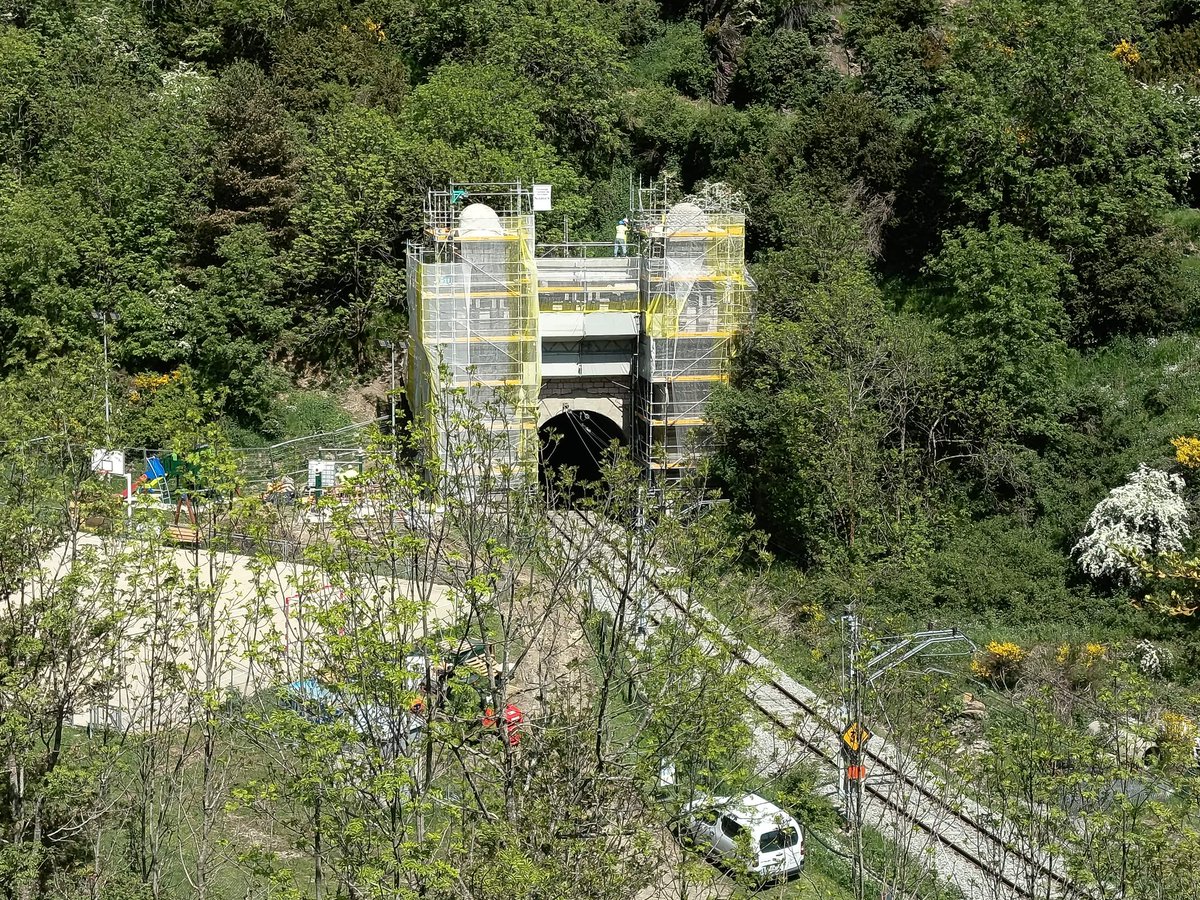 JudithBib's tweet photo. @TrenArnau @meteopuigcerda @pereboschg Doncs va per llarg, així estava el túnel de Toses dilluns 👇🏼 https://t.co/wJffHCNdmI