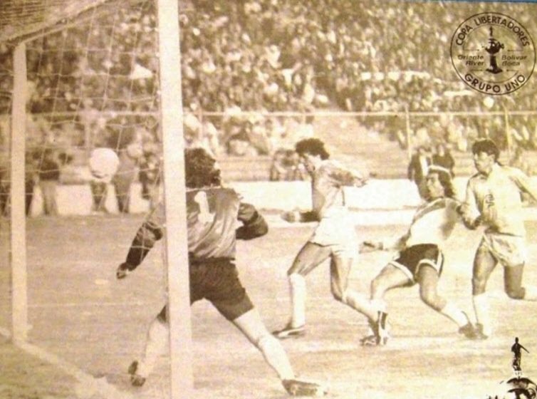 Estadisti_River's tweet photo. Equipos #bolivianos 🇧🇴 #rivales

8️⃣ The Strongest 
6️⃣ Bolivar
6️⃣ Jorge Wilsterman
6️⃣ Oriente Petrolero 
2️⃣ San José de Oruro 
2️⃣ 31 de Octubre 
2️⃣ Universitario
1️⃣ Blooming https://t.co/Fej2XPVRlV