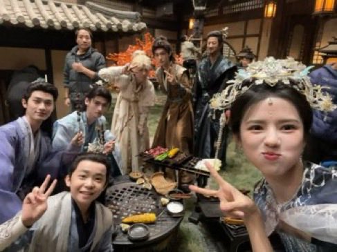 untamedyouths's tweet photo. love in the clouds cast you will always be dear to me https://t.co/LuYmFigt7R