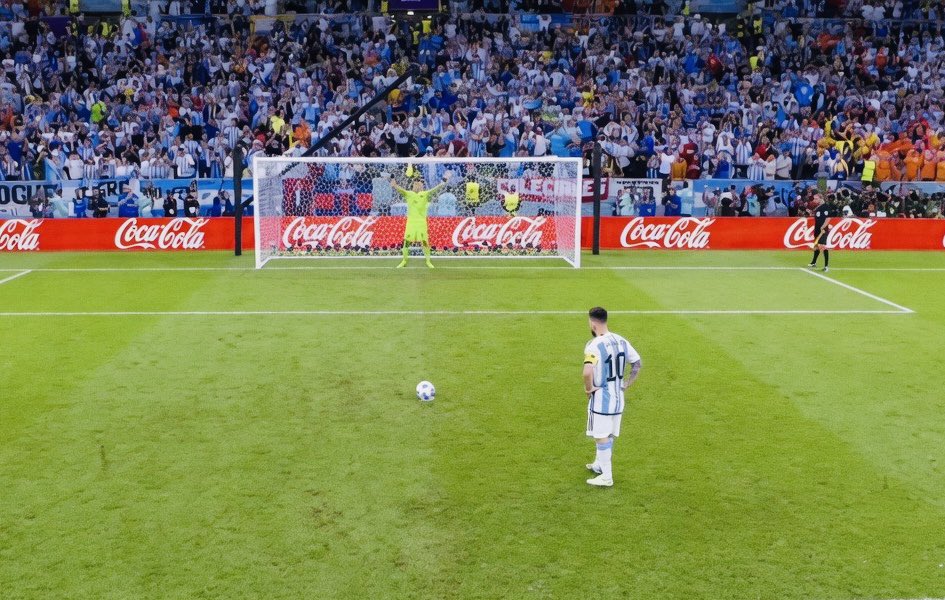 Out Of Context Madrid tweet media