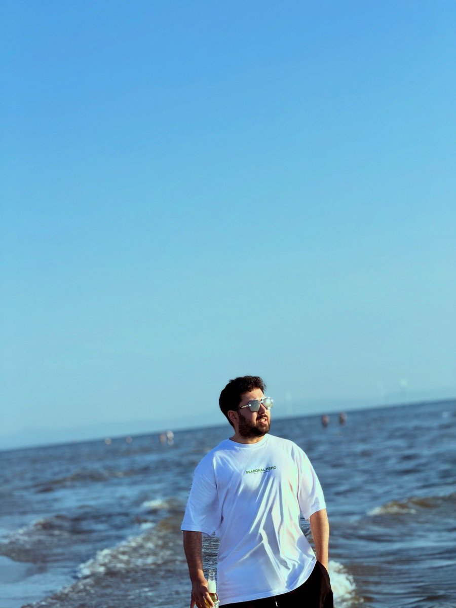 ZerdashtHami's tweet photo. More relaxing moments by the beach in Liverpool 🌅 https://t.co/cjF6SxnsKv