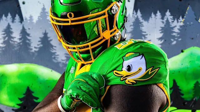 Colton_Laisure's tweet photo. God is Good, After a great Conversation with @cobysayyah I am extremely blessed to receive an offer from University of Oregon @CoachDanLanning @oregonfootball  @OregonGridiron #GoDucks @TheMatt_V @stanbedwell @CoachJ_Simmons @adamgorney @ChadSimmons_ @CoachReedLive @Perroni247 @SWiltfong247 @GregSmithRivals @BrianDohn247