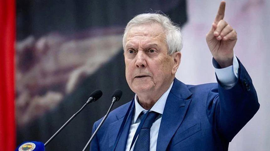 SFonlineTr's tweet photo. Aziz Yıldırım seçilecek…

Menfaat çeteleri dağılacak.
Fenerbahçe’nin sırtından beslenenler yok olacak.
Kulüp; PR masalarının, algı oyunlarının değil, gerçek Fenerbahçelilerin olacak.

Aziz Yıldırım seçilecek…

Fenerbahçe yeniden korkulan, saygı duyulan bir kulüp olacak.
Şampiyonluk hayal değil, karakter meselesi olacak.
Forma reklam değil, alın teri taşıyacak.

Aziz Yıldırım seçilecek…

Tribün ruhu geri dönecek.
Fenerbahçe’ye tepeden bakanlar değil, Fenerbahçe için yaşayanlar kazanacak.
Sarı lacivert sevda; sushi masalarında değil, yağmur altında deplasman yollarında yazılacak.

Ve o gün geldiğinde…
Herkes tarafını hatırlayacak.

Çünkü mesele sadece seçim değil;
Mesele, Fenerbahçe’nin yeniden Fenerbahçe olmasıdır.

Aziz Yıldırım’a oy vermek, sadece bir tercih değil;
Fenerbahçe’ye karşı vicdani sorumluluktur.