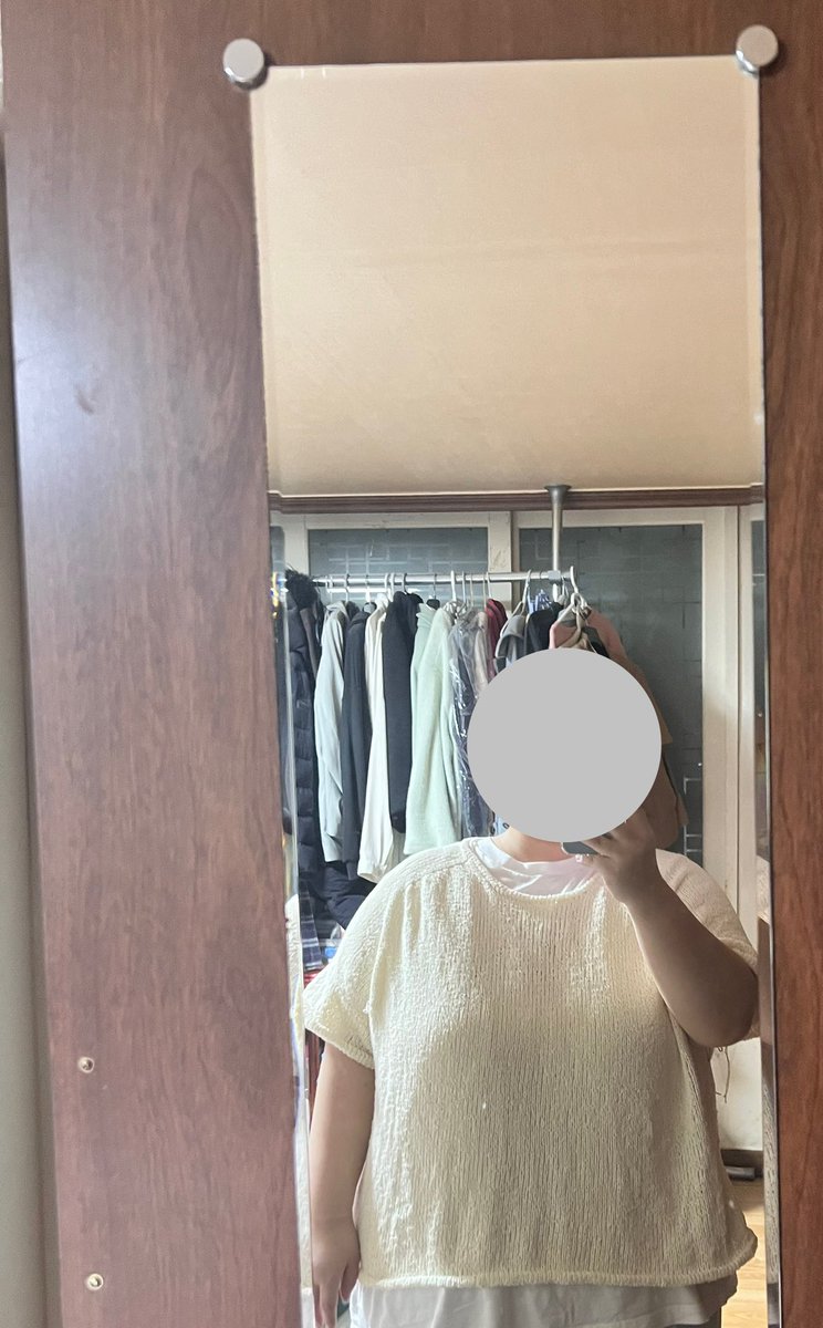 knit_ck's tweet photo. 다이소 루프실 2겹으로 뜬 가이아티 개쩐다는 것을 알려주고 싶다…
하지만 다이소 루프실 뜨지마십시오 개무겁고 더우니까…
그리고 건조기는 돌리지마세요………..
깍 줄어듬 ㅠ https://t.co/RVyNGezEaL