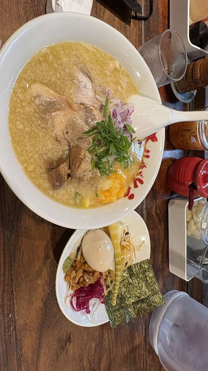 こん🦊 tweet media