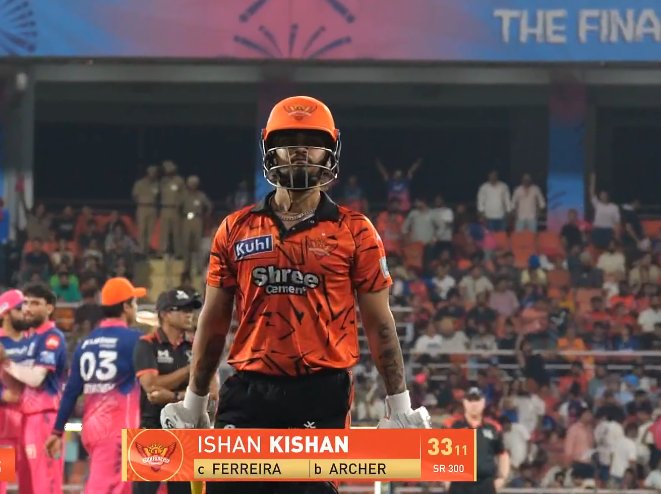 sadhyaa's tweet photo. पहली फुर्सत में घर निकल 😠 

#ishankishan #SRHvsRR #CSK #Troll #iplt20 https://t.co/bnR13IuvOO