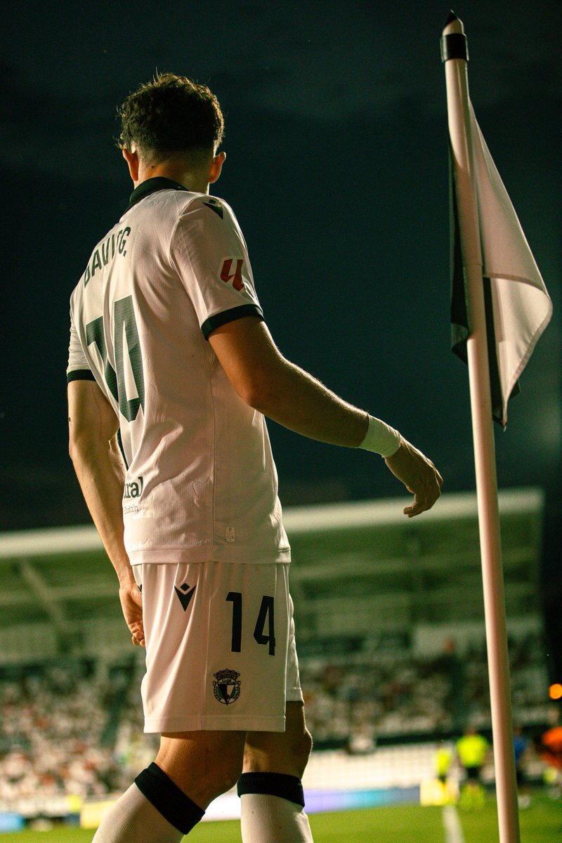 HijodelfrioBcf's tweet photo. El domingo SOLO de BLANCO 🤍 al estadio. https://t.co/Jmg4UnZMrU