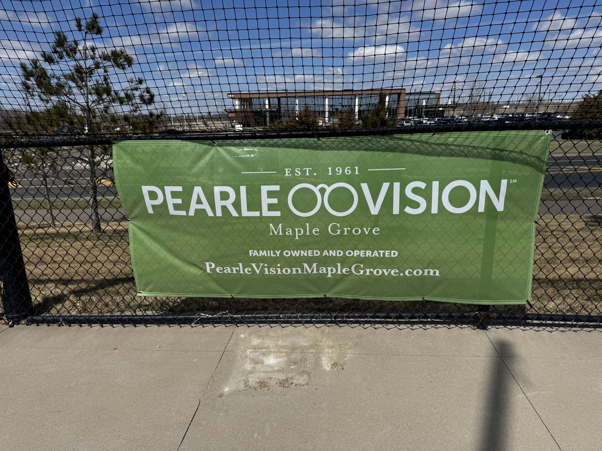pvmaplegrove's tweet photo. ⚾🥎⚽🏈🥍Woohoo, our new banners are up at Gleason &amp; Fernbrook Fields!  Best of luck to our Maple Grove teams!⚾🥎⚽🏈🥍 https://t.co/CaDajhp3uT