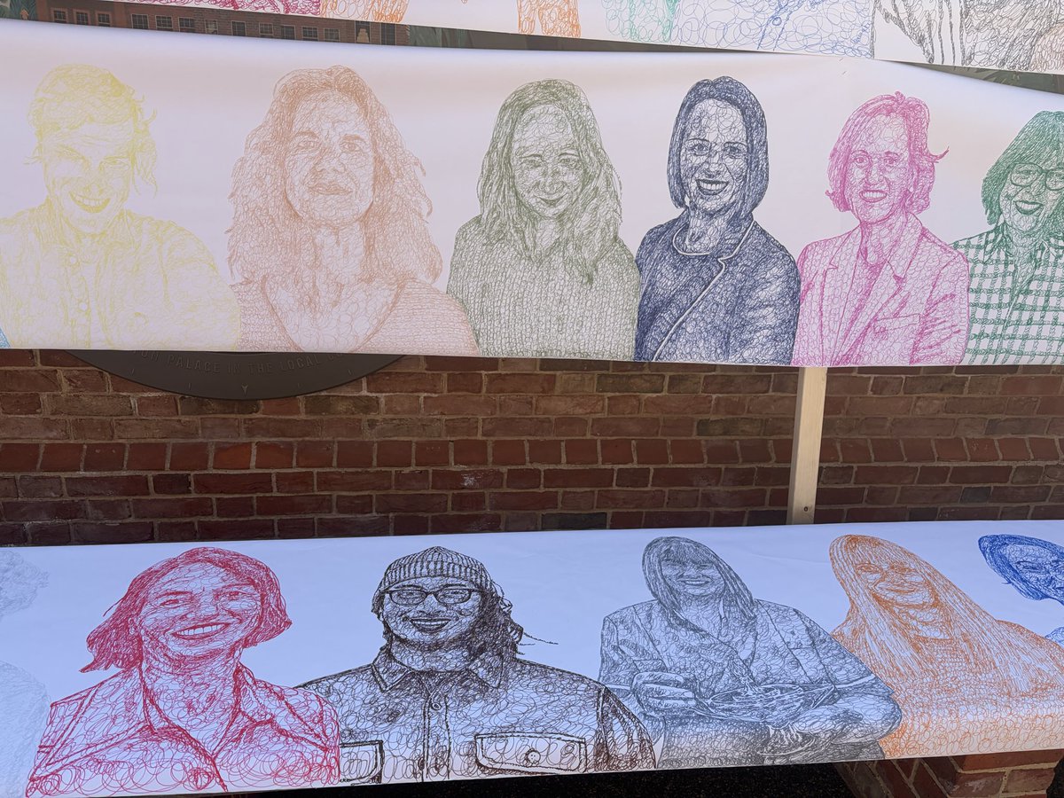 claire_taylor22's tweet photo. #FoNS Symposium. Brilliant day hearing about FoNS great programmes & reach. Plus networking, sharing nursing stories and even an Art Exhibition- you’ll find my headshot here. Very inspiring leadership @JoanneBosanquet https://t.co/xM3SPwe61Y