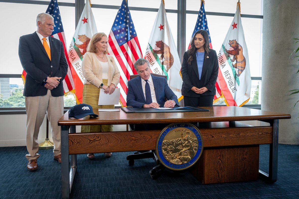 Governor Gavin Newsom tweet media