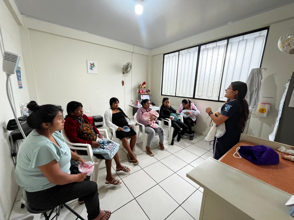 dpsmorona's tweet photo. #MoronaSantiago | El @HGeneralMacas fortalece la promoción de la lactancia materna exclusiva en la provincia. 👶🏽💙
3.439 gestantes reciben controles prenatales y consejería en lactancia materna. 🏥✨ https://t.co/PU6jyBTTqP