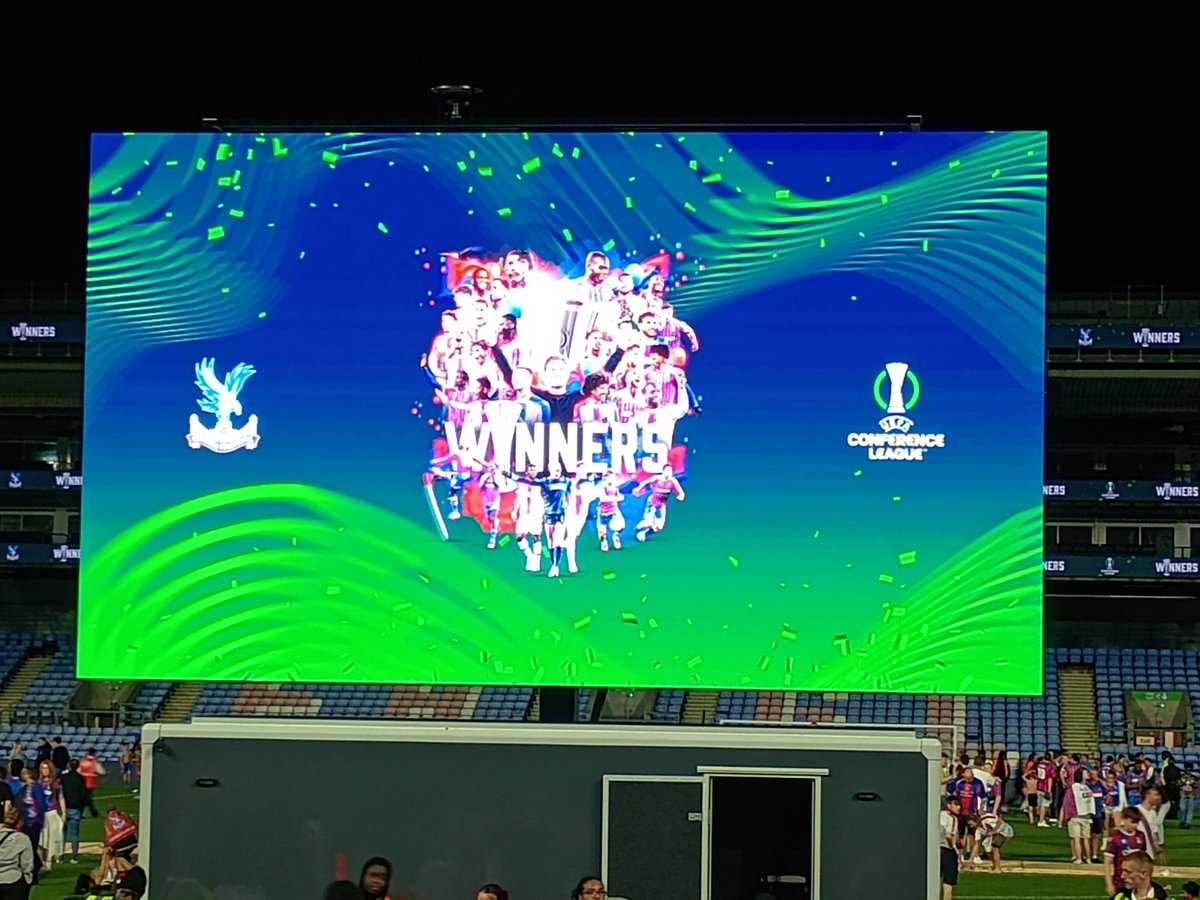 Rich789's tweet photo. 🤩🤩🤩🤩🙌🙌🙌🙌🦅🦅🦅🦅 #CPFC #GetInThere @Conf_League https://t.co/9mv4kUQPtp