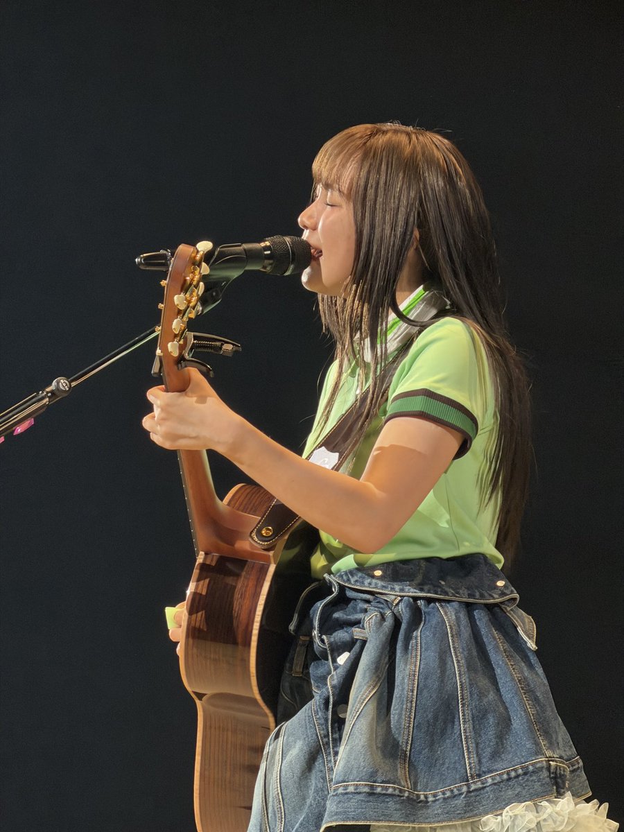 ya_kaiYOAS's tweet photo. 普段はおっとり系だったり癒し系だったりするけどギター🎸を持つと急に
カッコよくなる所が実に良い😁 https://t.co/yg51eKCMfu