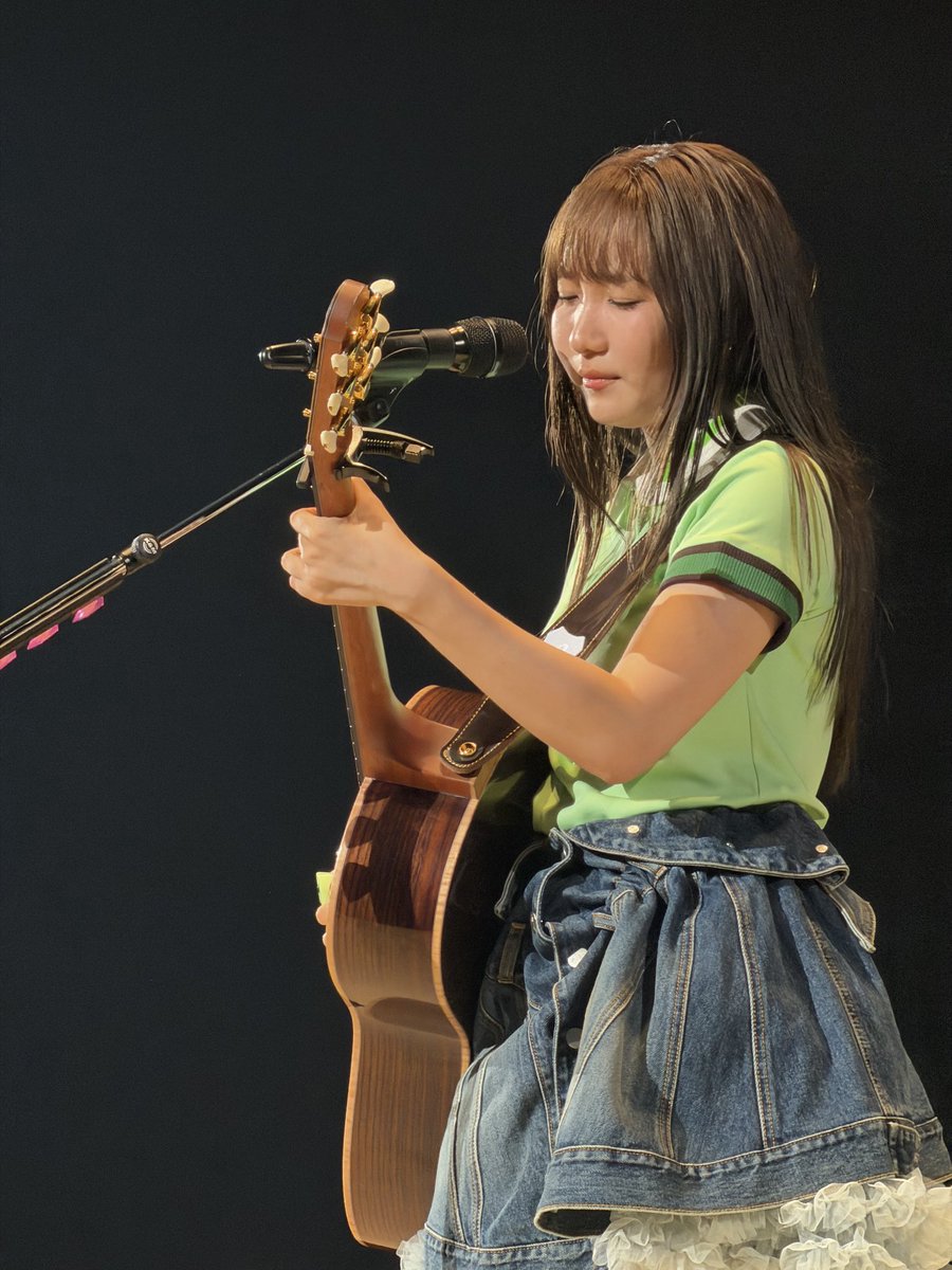 ya_kaiYOAS's tweet photo. 普段はおっとり系だったり癒し系だったりするけどギター🎸を持つと急に
カッコよくなる所が実に良い😁 https://t.co/yg51eKCMfu