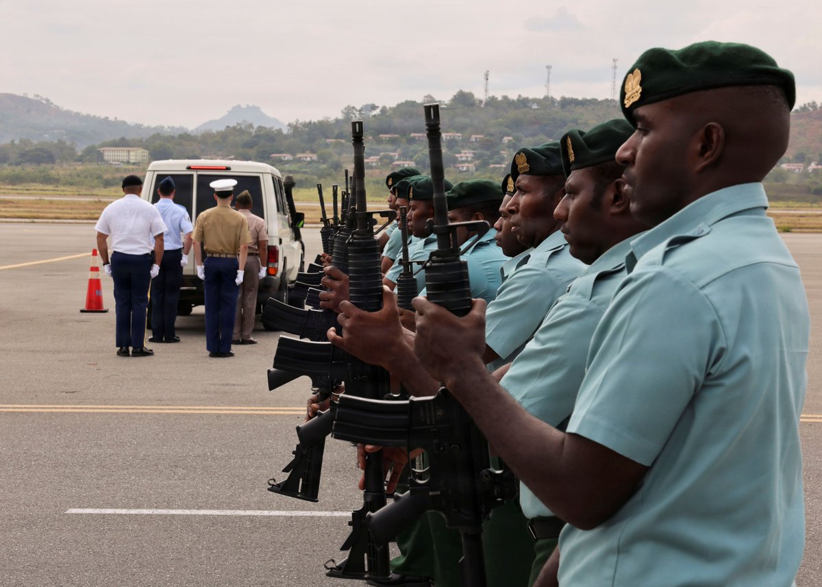 dodpaa's tweet photo. U.S. service members conducted a repatriation ceremony in Port Moresby, Papua New Guinea, concluding a World War II recovery mission. The possible remains will now travel to our Hawaii laboratory for forensic analysis as we work to identify our missing personnel.​ @USEmbassyPOM https://t.co/U8XUf3G0CO