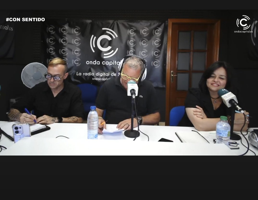 Virginiaperez11's tweet photo. Gracias Jesús Ruíz por invitarme esta tarde a tu programa #ConSentido en @ondacapitalfm. Como siempre un placer compartir impresiones sobre la actualidad politica con vosotros. https://t.co/Ttw28L2pXQ