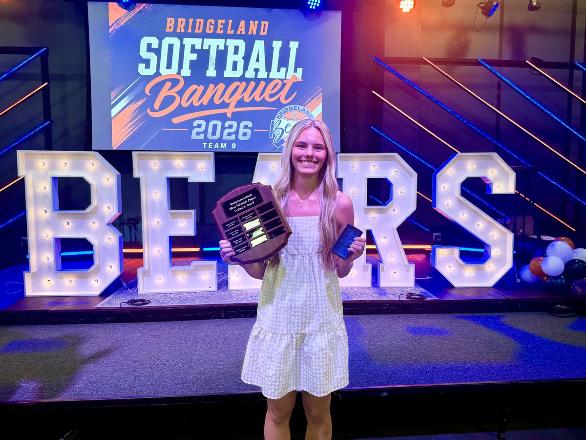 lexiemingle27's tweet photo. What an honor to be named amongst these talented players! Thank you to my teammates for this recognition - DEFENSIVE MVP! @SoftballDown @TopPreps @CoastRecruits @SBRRetweets @ExtraInningSB @ScoutSoftball @DiamondAddicts @DfwSho @IG_National2728 https://t.co/ESaaWnFMuo