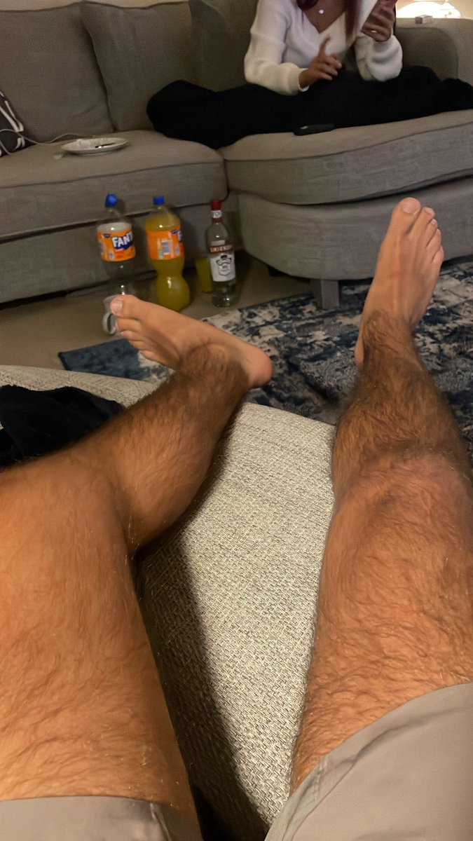 jxrdan2001's tweet photo. Do u wish u were under these https://t.co/ARiqhcE5m8