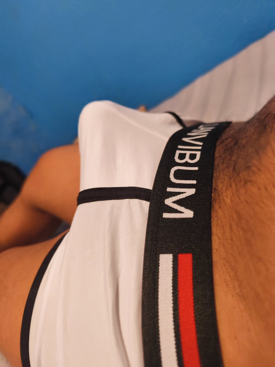 Int312in's tweet photo. Lo pinche sexy que me sentí al usar este boxer blanco que al momento que me lo puse me estaba calentando https://t.co/8kkQ6lN5cg