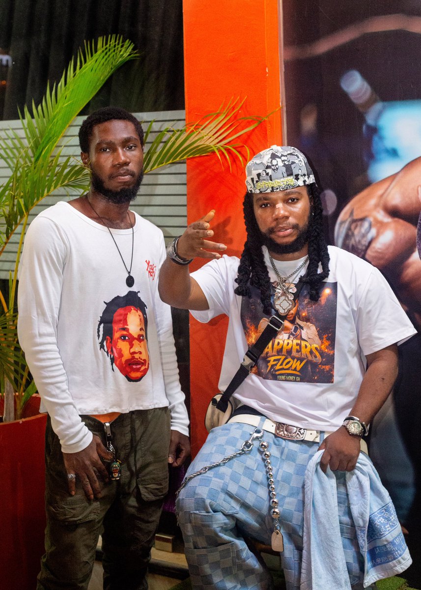YoungMoneyTeam0's tweet photo. Can’t thank you enough Fam❤️

#YoungMoneyGh #WorstRapper #RappersFlow #ExposureVibe&amp;TheCoverReleaseParty #YoungMoneyTeam https://t.co/w0CIxr6to9