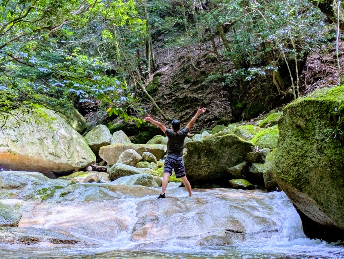 osaka_shibucho's tweet photo. おはようございます！夏が近い！今年もやるぜ！おじさんたちの夏休み！最高のキャンプをしよう！
#野営は必ず然るべき所に利用確認
#法令条例の確認
#日本の土地には必ず地権者がいる
#山間部では河原に見えても地権者のいる土地が多々あり
#日本単独野営協会 https://t.co/Ug1Vr7VsMg