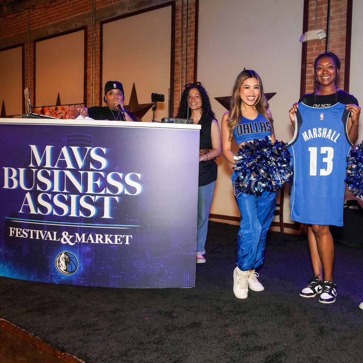 visit_dallas's tweet photo. Shop small, rep Dallas big 🏀✨ Join 70+ local minority-owned businesses at the Dallas Mavericks Mavs Business Assist Festival! 

📍The Village Dallas
🕙 May 30 at 11am-3pm
🛍️ Free event
More info→ 🔗 https://t.co/2UfwUUupnF

#Dallas #Mavericks #ShopLocal #ThingsToDo https://t.co/bJ5n5RC6Kd