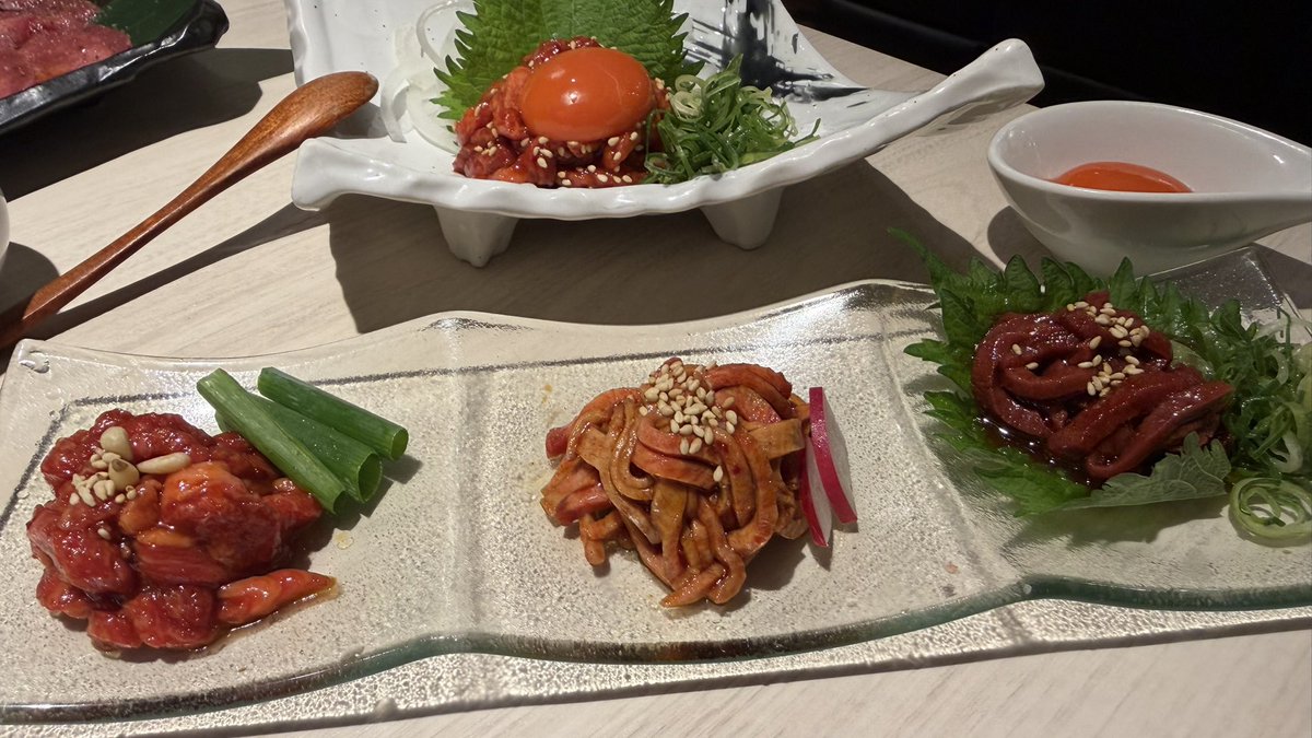 hiro_a1213's tweet photo. おはようございます！

いつまでも変わらぬ肉…愛を

やっぱり肉は愛でした！🤤🙌

＃もーにー https://t.co/8AeK87MPOY