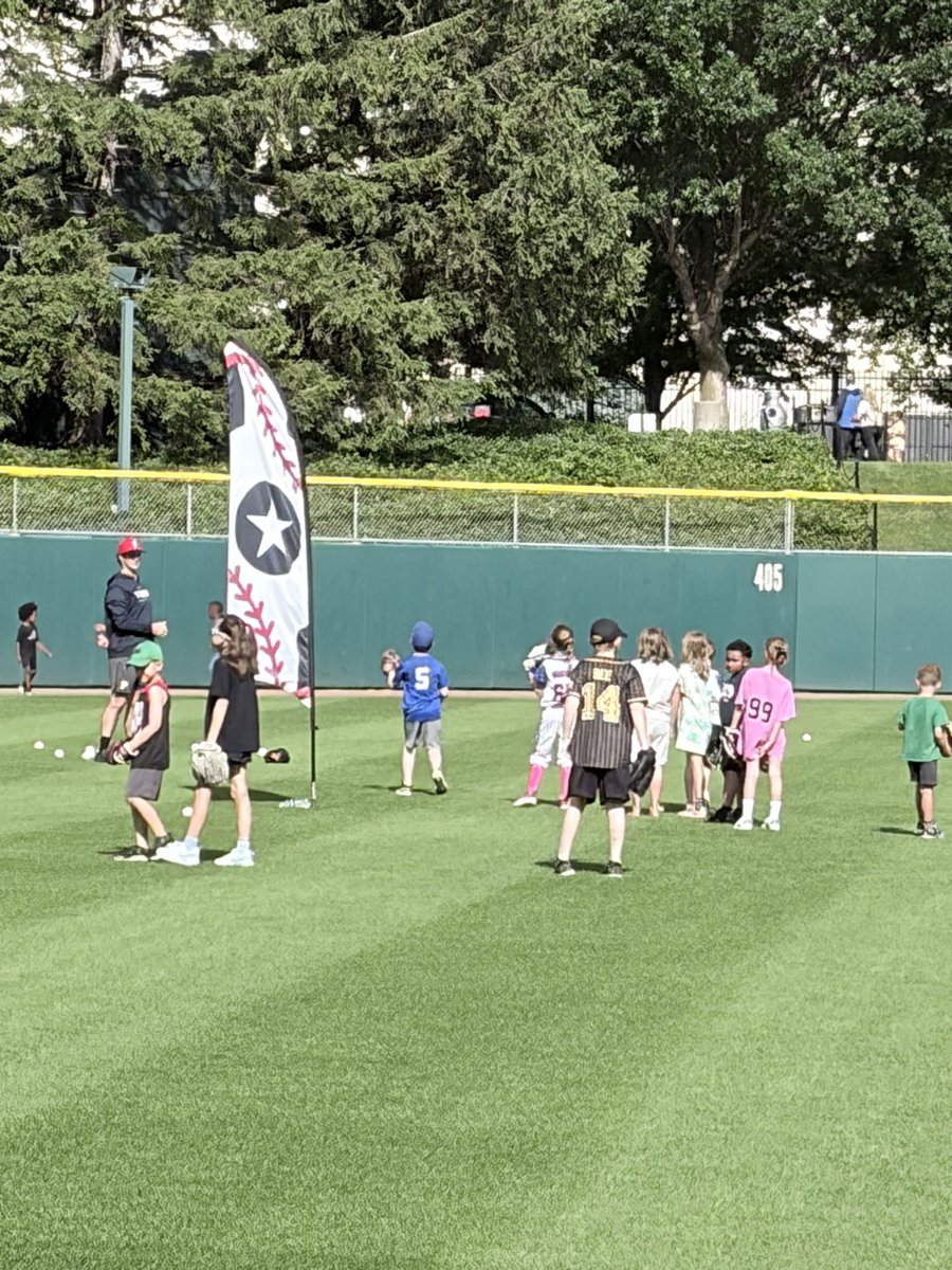 Professor_Pod's tweet photo. Thanks @indyindians for a great kids clinic! Ryne had a blast. https://t.co/Ybgfc9yrXh