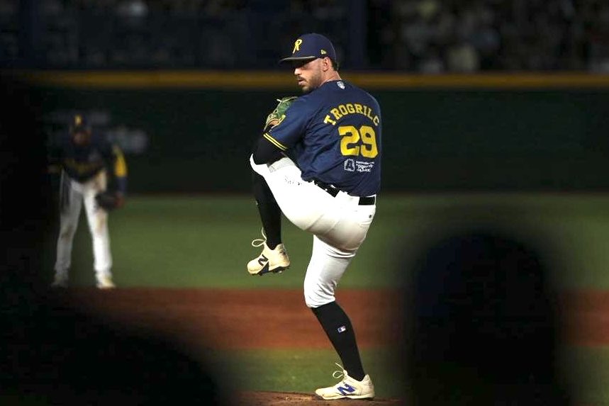 crispadilla23's tweet photo. #baseballtime  #pitchers @TorosDeTijuana @RielerosDeAgs @NickTIverson https://t.co/qoDV4Lj6In