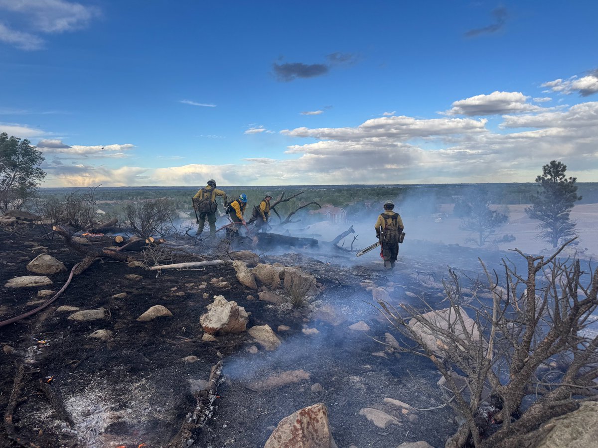 poudrefire's tweet photo. 🔥FIRE UPDATE: Cause of Ponds Fire

The fire investigation has concluded that the probable cause of the Ponds Fire was a power line that came loose from its insulator &amp; contacted another line causing sparks that ignited vegetation.

Original News Release:  https://t.co/0i9lWRrdpb https://t.co/cdJkm4RbVI