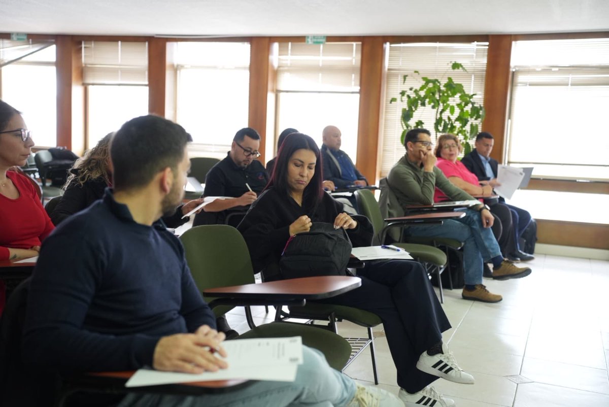Conf. de Sind. Bancarios y del S. Financiero tweet media