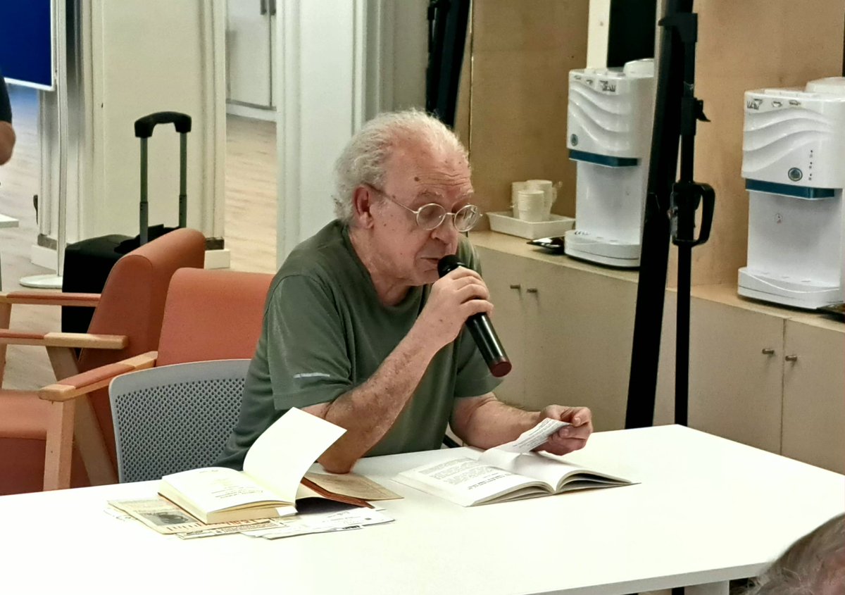 eixamplegirona's tweet photo. . Un plaer escoltar l'historiador Josep Clara detallant fets, crisis i tensions entre l'església i el poder militar i civil, ocorreguts a Girona en la darrera etapa del franquisme
. I una sort poder comptar amb ell com a divulgador d'aquesta història que ens toca tant de prop 🙌 https://t.co/Ik0mZPmm4I