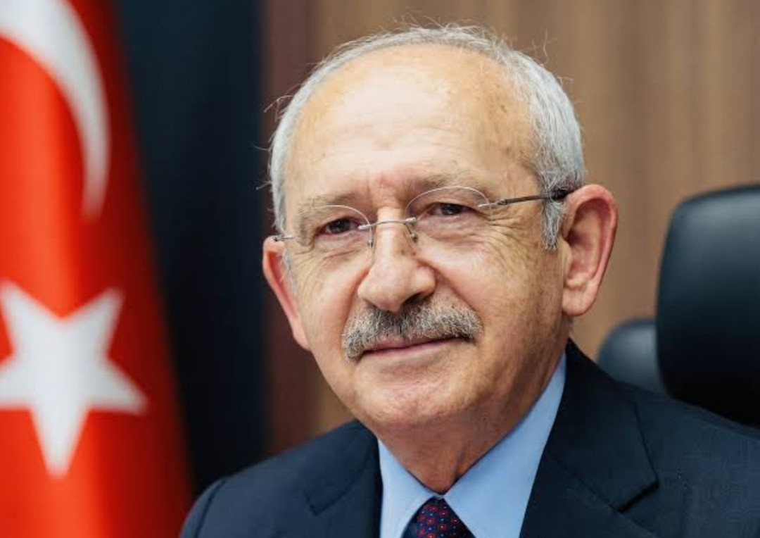 RedLine1938's tweet photo. Bizans'ta sanıyor ki, Tek kahpe kendisi.. https://t.co/4g69Q8WhuV