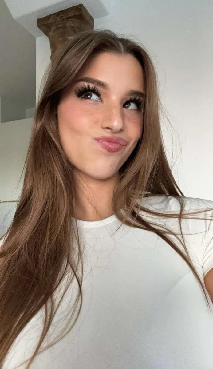 ScamGoddessX_'s tweet photo. Your rent money looks so much better in my account. Stop pretending you need it more than I do 😈

Send it now, paypig.

catfish findom paypig https://t.co/bgIc0VYFSP