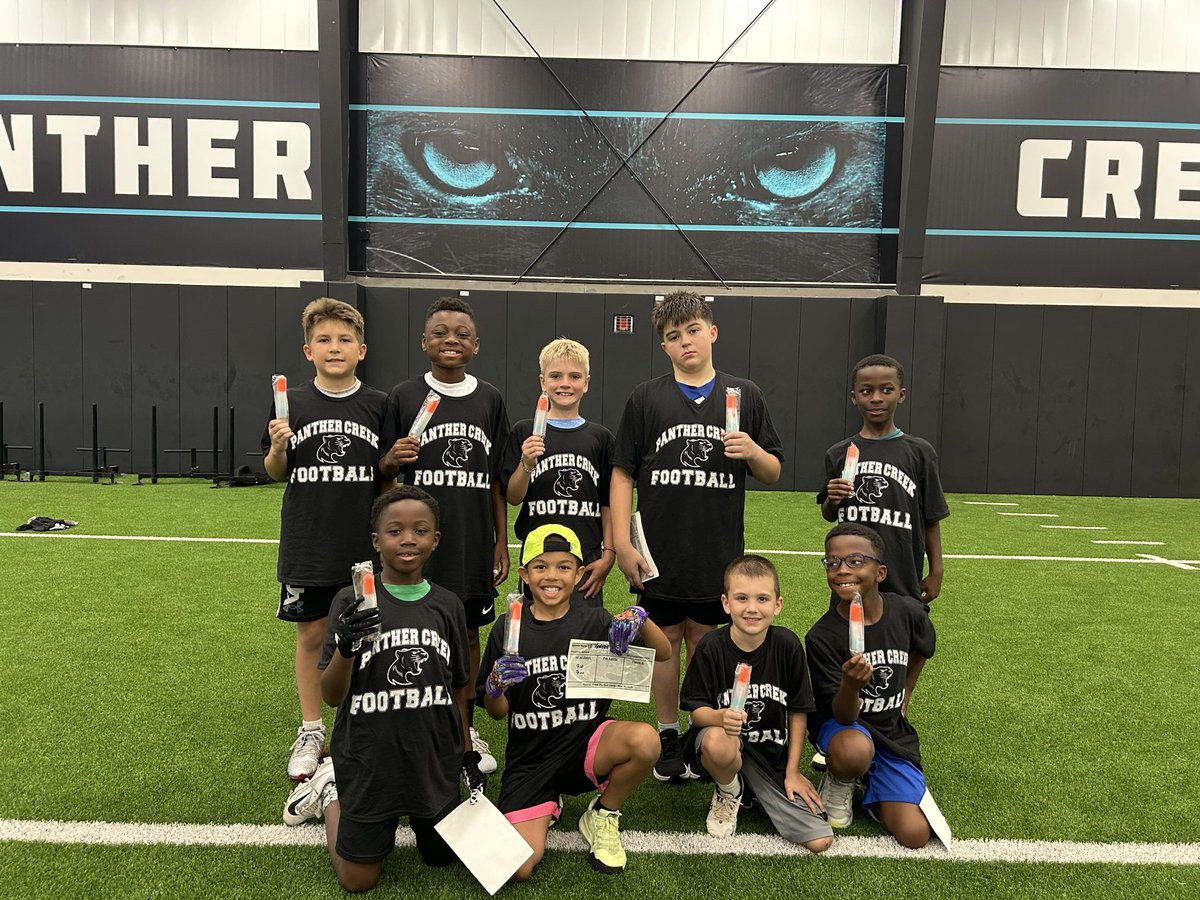 PCHSfriscoFB's tweet photo. Another incredible camp in the books!! Biggest one yet, the future is bright at THE CREEK!! Thank you to all our campers that came out, and shoutout to our “ICE COLD” Campers of The Day!!

❄️Cam
❄️AJ
❄️Vladimir
❄️Mason
❄️Myles
❄️Beckham
❄️Cooper
❄️Skylar
❄️Canyon https://t.co/HIPNZ5mLSW