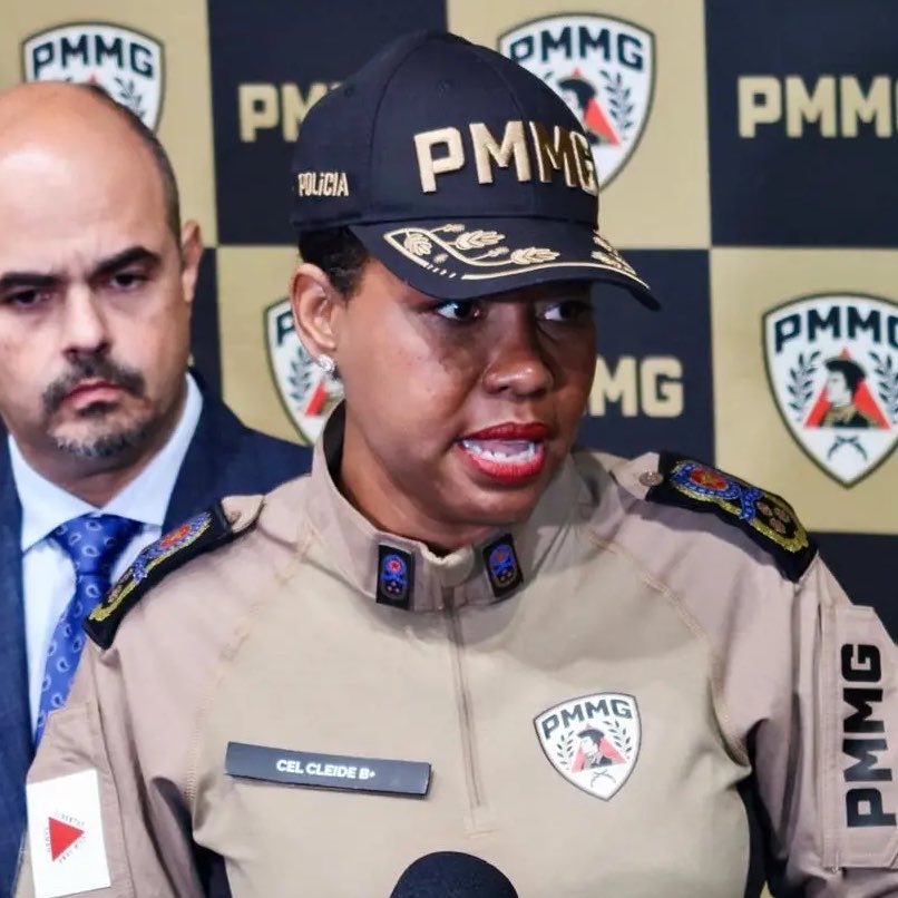 choquei's tweet photo. 🚨BRASIL: Cleide Barcelos toma posse como primeira mulher a comandar a Polícia Militar de Minas Gerais, pela primeira vez em 251 anos de história. https://t.co/BzymuP3mjK