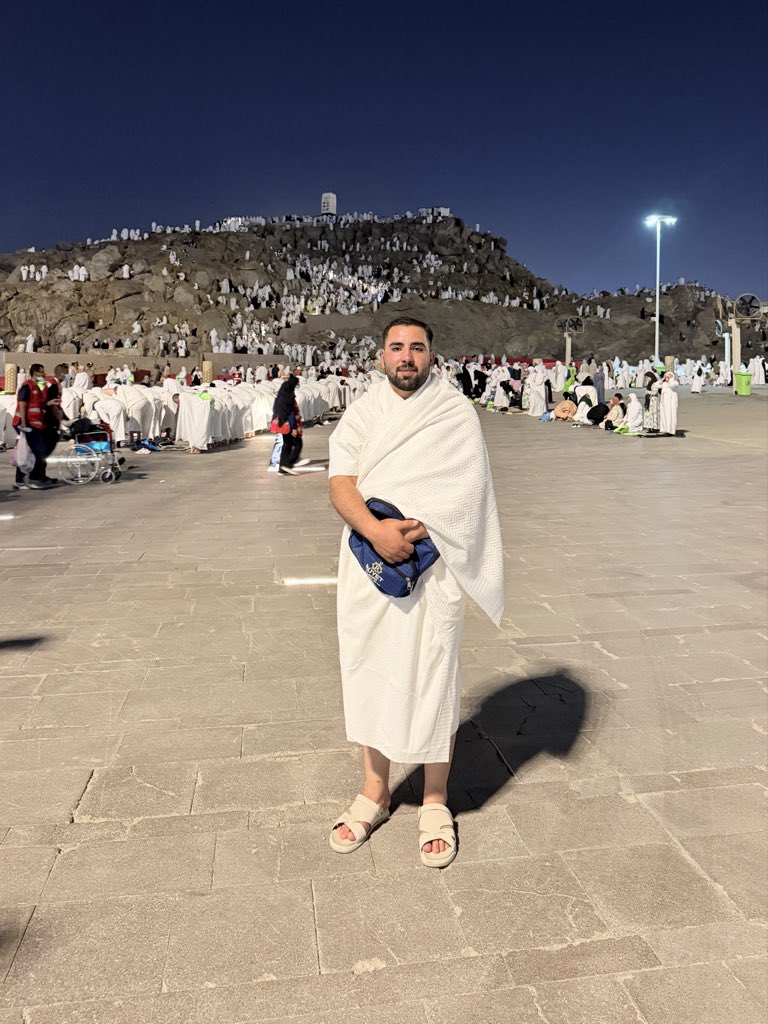 ibrahimhalilgk6's tweet photo. Arafat’ı Haccı bizlere nasip eden Allah’a hamdolsun Rabbim herkese nasip etsin inşallah
Bütün Müslümanların kurban bayramı mübarek olsun https://t.co/yQvSL946eE
