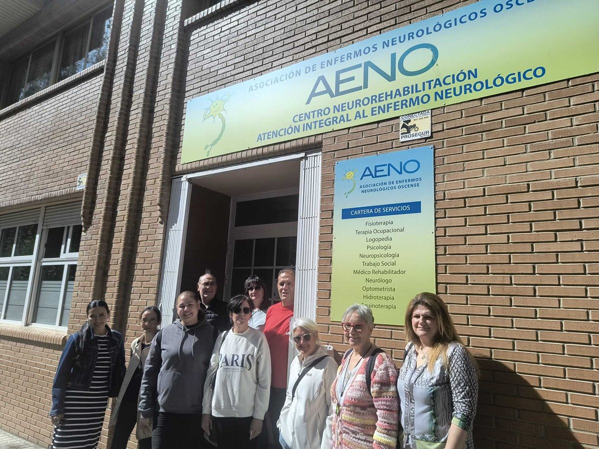 cruzrojahuesca's tweet photo. Con el alumnado del Proyecto Experiencial hemos visitado la Asociación de Enfermos Neurológicos Oscense (AENO) @aenohuesca.
Para conocer su labor, los recursos que ofrecen y la importancia de la atención y el acompañamiento 🤝
#PlanEmpleoCRE #TándEM @inaempleo @gobaragon https://t.co/5bvXSZHPGe
