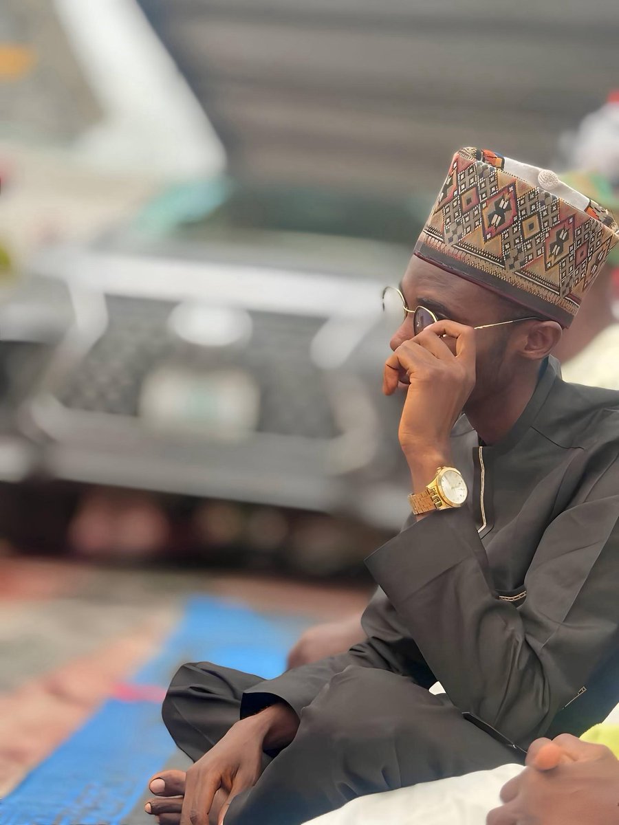 Iyiola tweet media