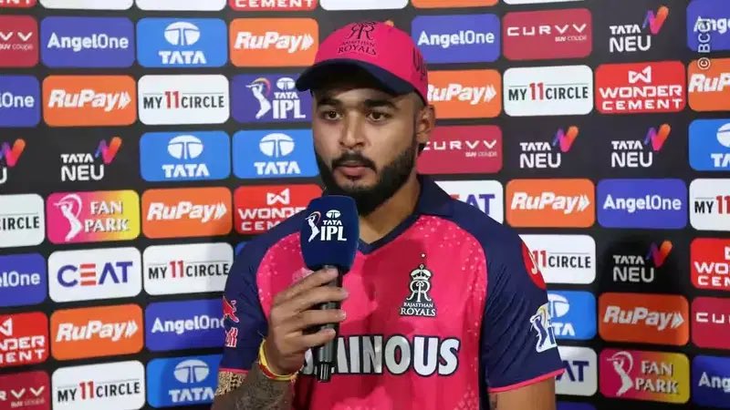 Ben10Brevis's tweet photo. The major difference between CSK and RR is mindset. 🧠✅

👉CSK (only excuses):

- We are going through transition phase.
- We have a new captain (Just 3rd season)
- Captain says I am happy with 7 wins
- Happy that we only lost by 50 runs
- We are a young team
- We have injuries issues
- I am happy with my boys
- We couldn’t reach the pitch 
- We don’t know auction dynamics 

👉RR (Solution for every problem):

- Youngest team of the tournament 
- Main batter Sooryavanshi is 15 years old
- Main spinner Yash is 19 years old
- Main pacers Brijesh and Shushant playing first IPL Season 
- 24 year old Parag first full season as Captain 
- Captain says “i blame myself” after losing.
