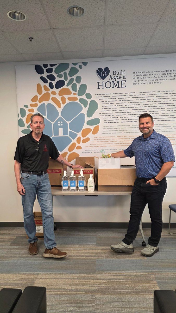 MUSTMinistries's tweet photo. Thank you to Jim Raps and Ridley Commercial Cleaning for donating 1,200 toothbrushes, hand sanitizer and Aveeno lotion to MUST Ministries. We are grateful for your continued support and generosity toward our neighbors in need. https://t.co/G3MkWD05js