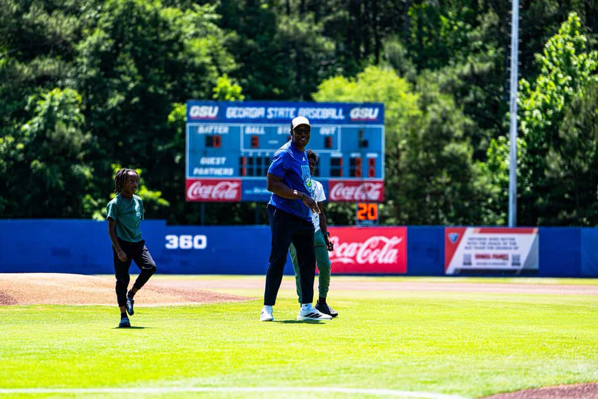 AtBats's tweet photo. Defining the Two Types of Parents in Travel Youth Sports

https://t.co/kiX4nMsUrt

#coach #coaching #baseballtraining #baseball #trainingmode #trainingmotivation #striveforexcellence #striveforgreatness #baseballlife #baseballseason https://t.co/pDUPgw0UtT