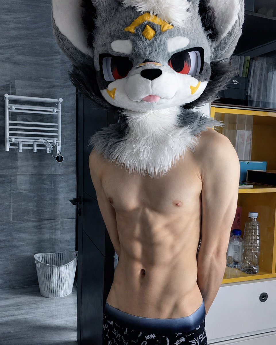 Vaen1130's tweet photo. pt.2😸
#furry https://t.co/Q6wDOJftQH