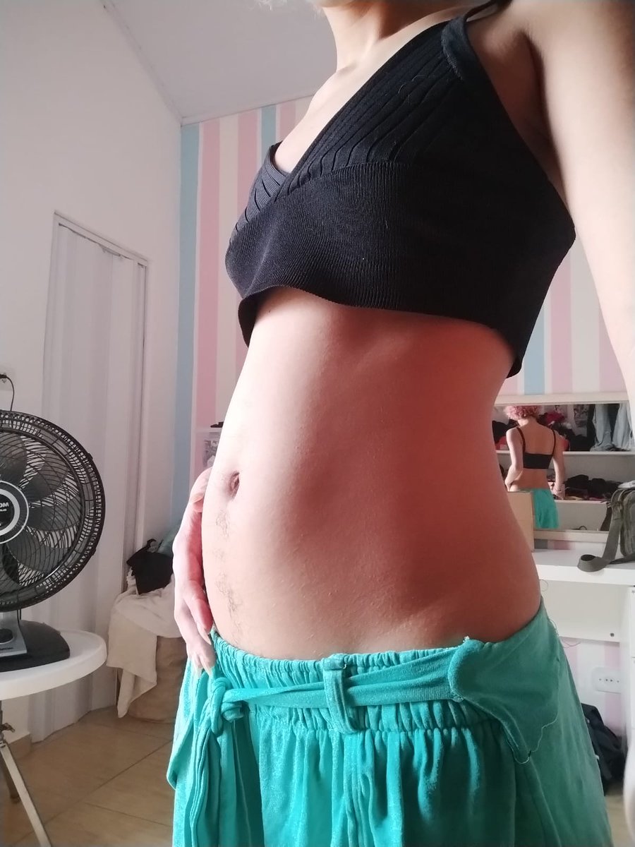 wrchilde's tweet photo. atualizações!!
estou ficando maluco mds o tamanho dessa barriga 😵‍💫 primeira foto de dia a segunda a noite https://t.co/BMO9trQ7B2
