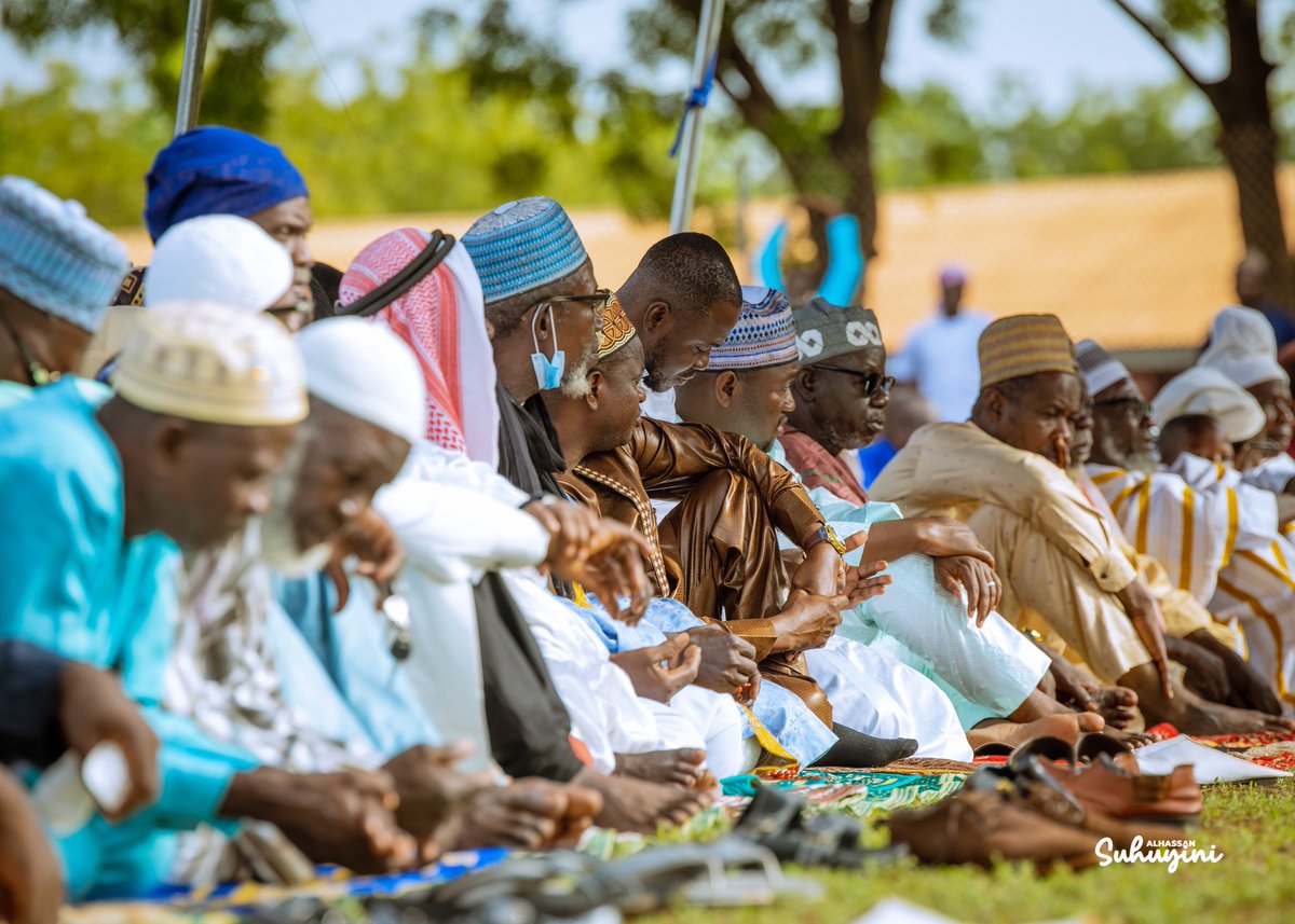 The_Suhuyini's tweet photo. @HonSuhuyini earlier today, joined constituents at the Nobisco school park to celebrate Eid Al-Adha.
May Allah accept our Ibadah.
#PossibleTogether https://t.co/u6qJj857Rn