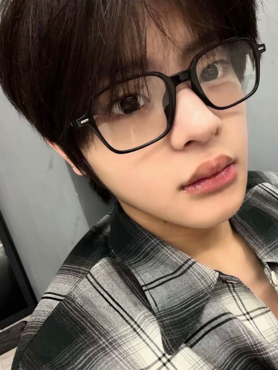 S2BOYSBRASIL's tweet photo. Rumores apontam que Yusen pode ser uns dos membros do novo BoyGroup da S2 Entertainment!

Yusen Taiwanês-Americano 2008 🇹🇼🇺🇸
Ex Boys Planet 2 supostamente juntou-se à S2 Ent em 2025 após sair de sua antiga empresa P NATION

#S2NBG #S2BOYS https://t.co/N1ojJw8e9b
