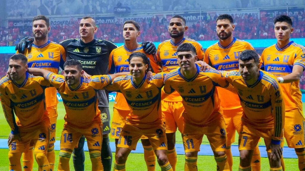 BlackTigres's tweet photo. Si en diciembre estuvimos tan cerca... Por qué no nos podemos ilusionar? 

YO CREO EN TIGRES. 👊🏼 https://t.co/szYOXhCgQA