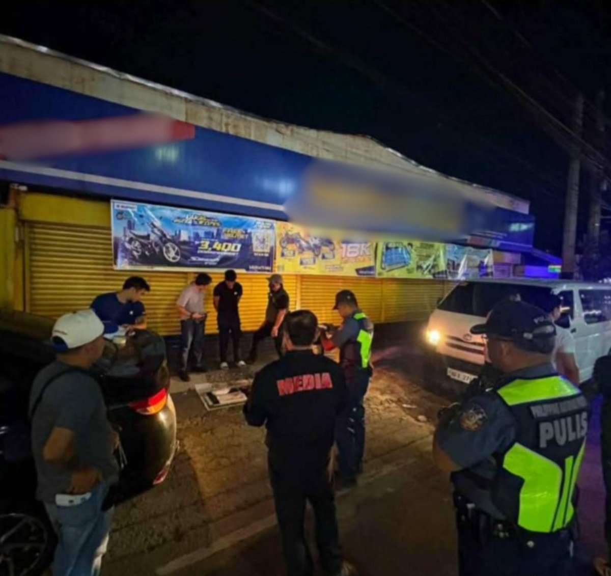 eon_sanchez's tweet photo. Arestado ang isang hinihinalang tulak ng ilegal na droga sa buy-bust operation ng PDEA sa Bgy. Don Bosco, Parañaque City, gabi ng Mayo 25, 2026.

Nakuha mula sa suspek ang tinatayang 500 gramo ng hinihinalang shabu na nagkakahalaga ng P3.4-M. @ABSCBNNews 

(Courtesy: PDEA RO-NCR) https://t.co/xKiY306AXh