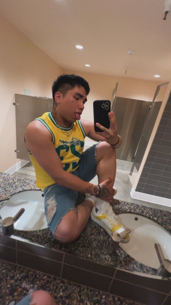 IstNikko's tweet photo. https://t.co/ScfLjTpERS
